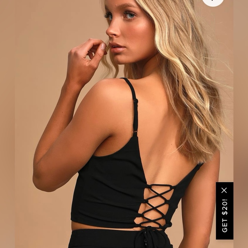 Lulu’s Black Spaghetti Strap Crop Top with Tie Back (L)